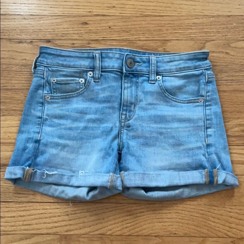 Women’s American Eagle shorts